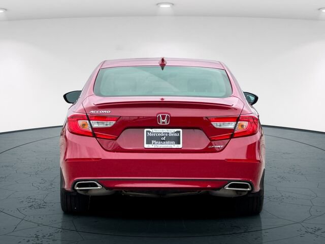 Used 2018 Honda Accord Sport image 6