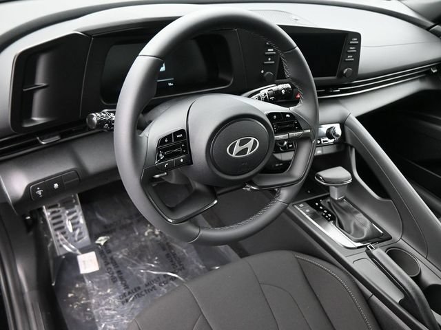 Used 2026 Hyundai Elantra Sport FWD image 16