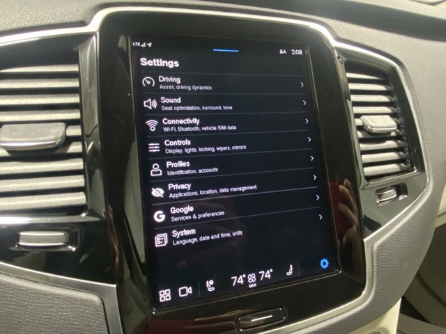 Used 2024 Volvo XC90 B6 Plus w/ Protection Package image 21