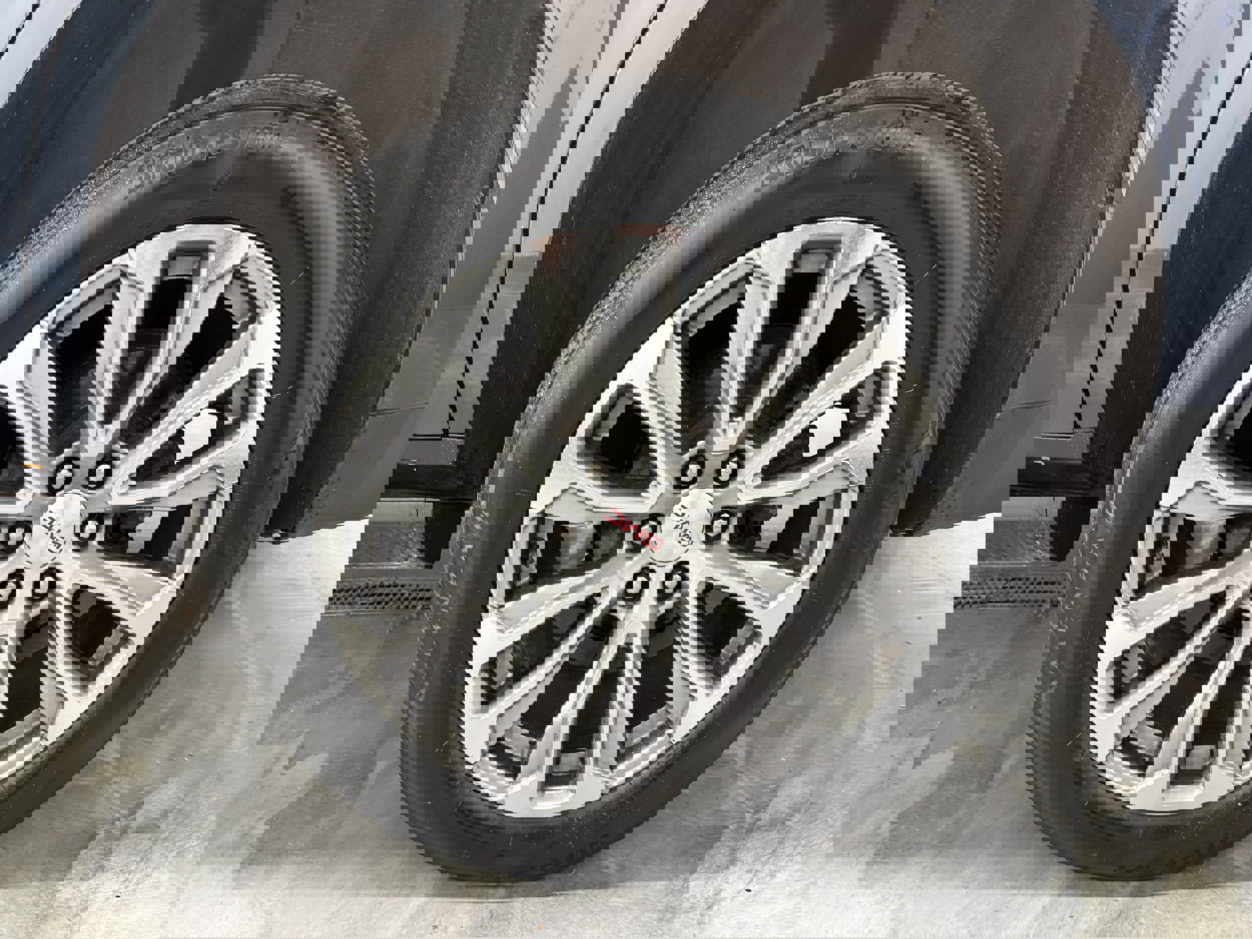 Used 2021 GMC Yukon Denali w/ Denali Premium Package image 33