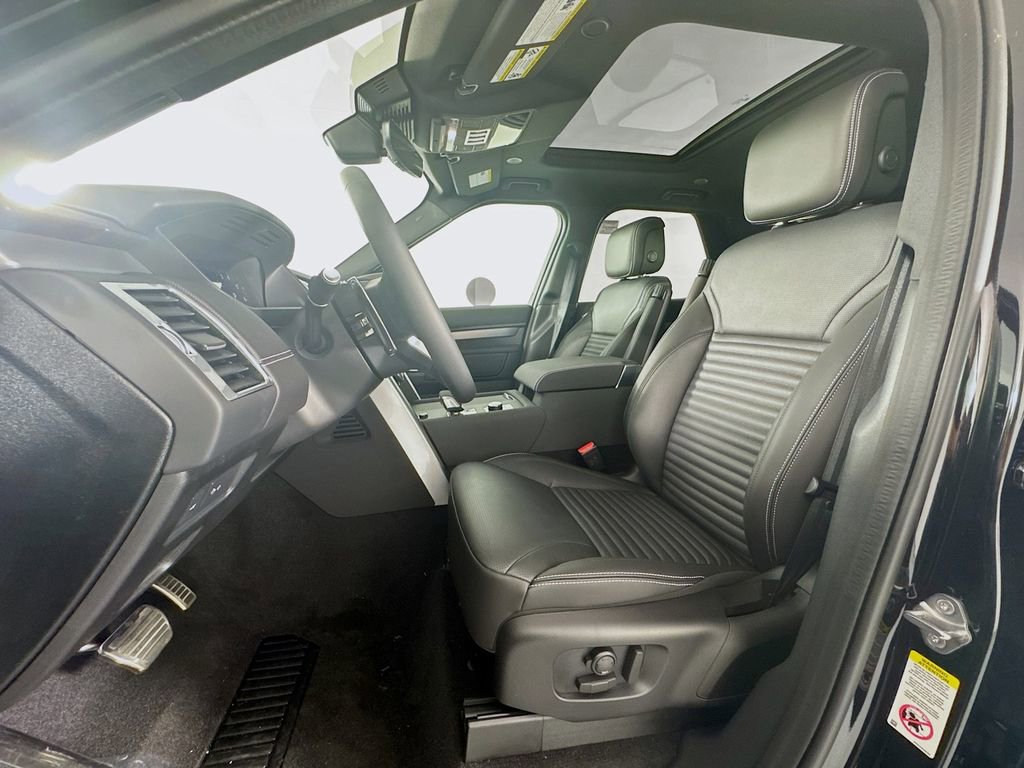 New 2025 Land Rover Discovery Dynamic SE AWD/4WD image 20
