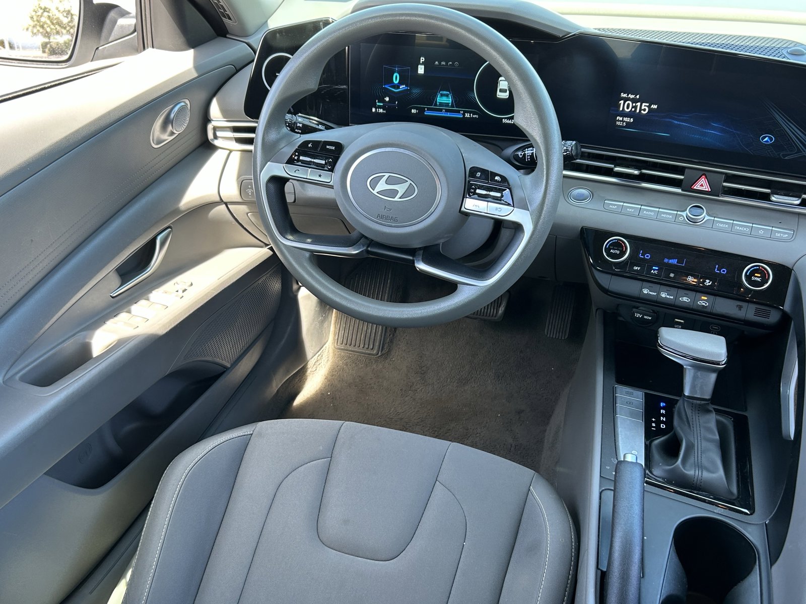 Used 2024 Hyundai Elantra SEL FWD image 15