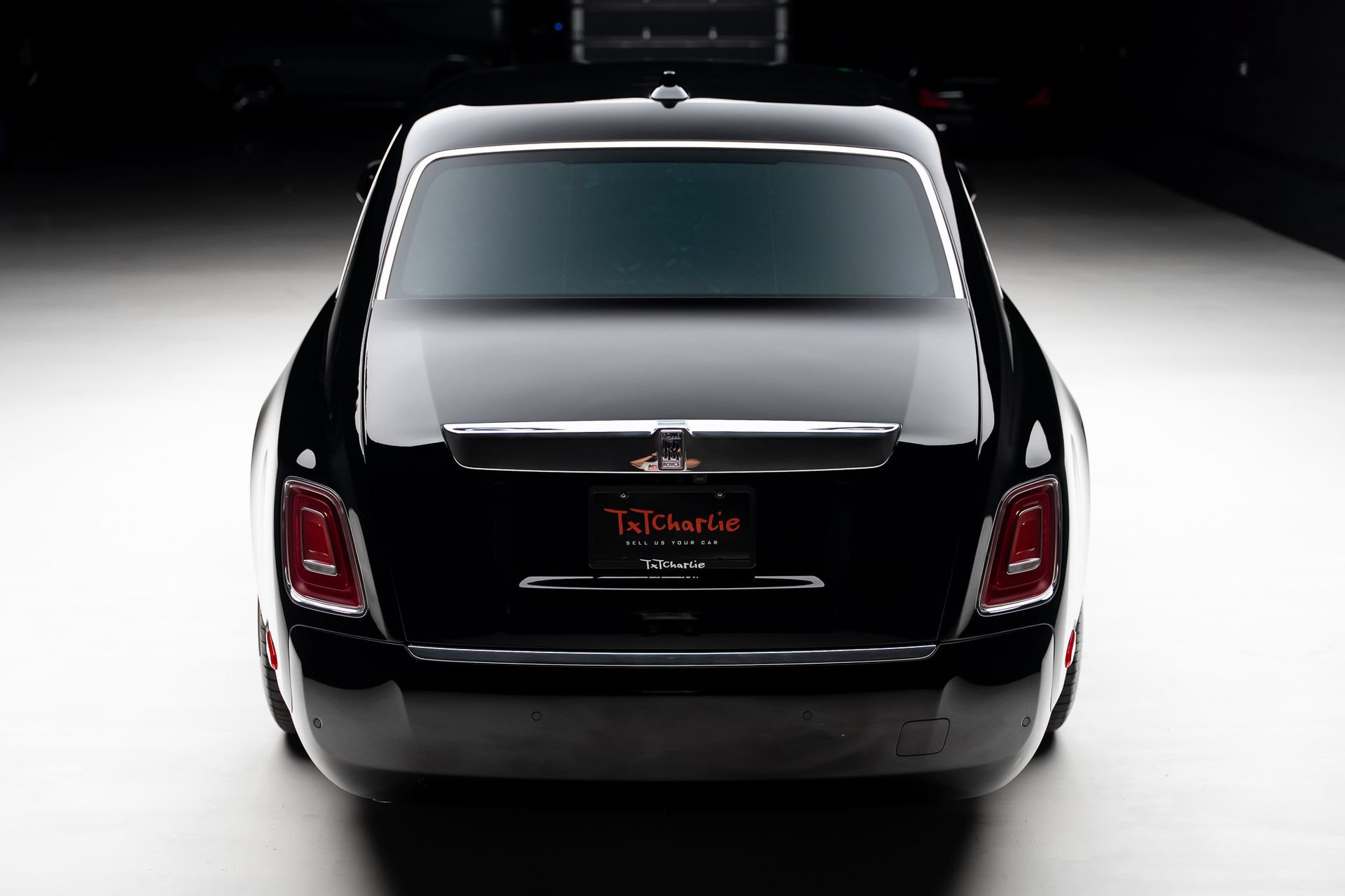 Used 2023 Rolls-Royce Phantom Sedan w/ The Phantom Package RWD image 26