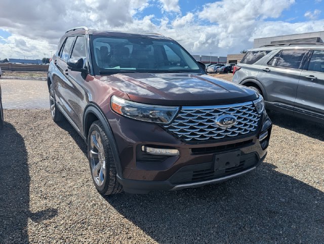 Used 2020 Ford Explorer Platinum w/ Premium Technology Package AWD/4WD image 3