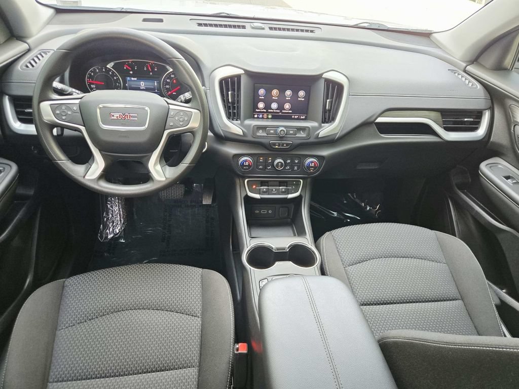 Used 2024 GMC Terrain SLE w/ Driver Convenience Package FWD image 9