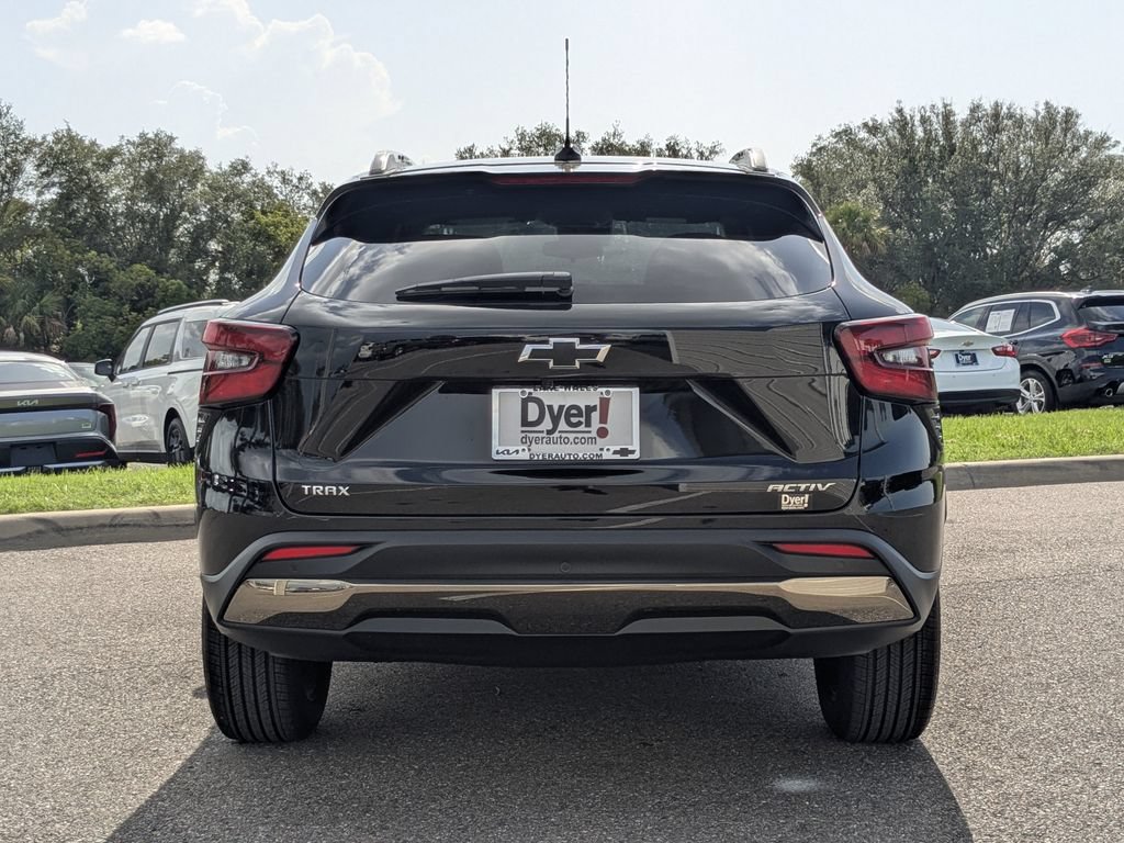 Used 2026 Chevrolet Trax ACTIV w/ Driver Confidence Package FWD image 6