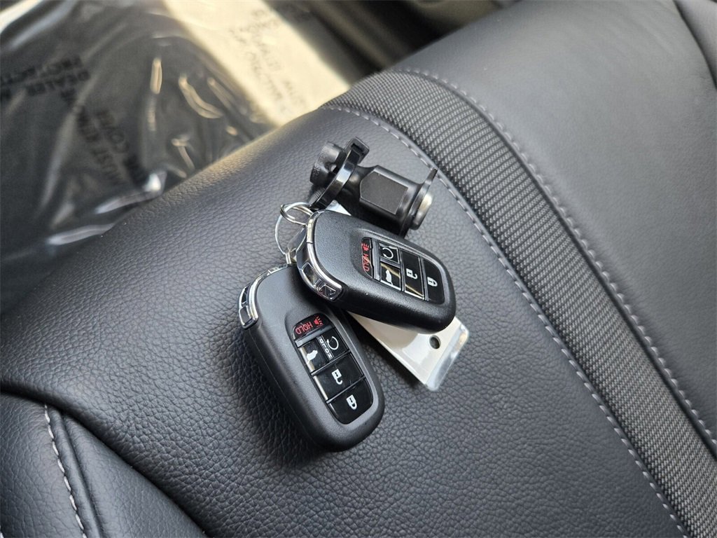 Certified 2024 Honda Pilot Touring image 19