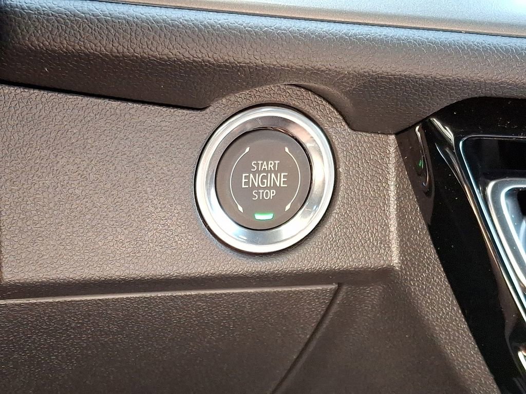 New 2026 Chevrolet Traverse LT w/ Midnight/Sport Edition image 16