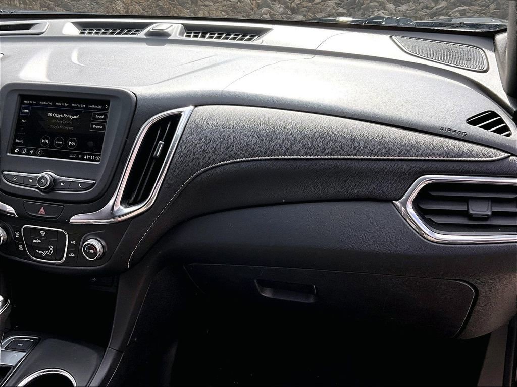 Used 2019 Chevrolet Equinox LT AWD/4WD image 13
