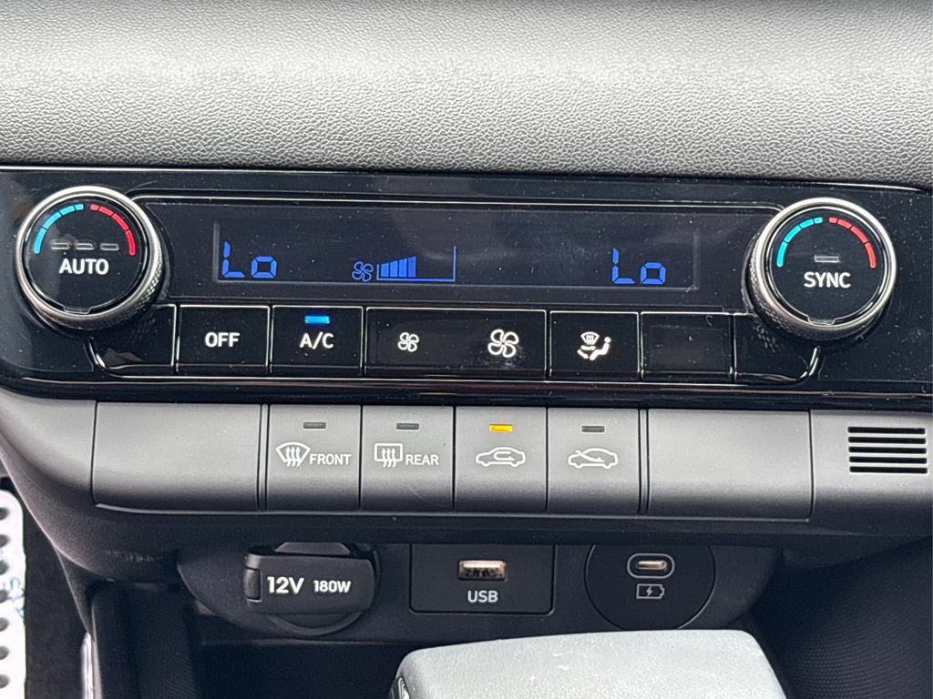 Certified 2025 Hyundai Elantra Sport image 20