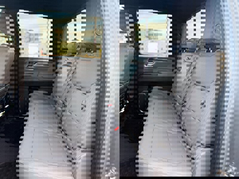 Used 2024 Chevrolet Silverado 3500 LTZ w/ LTZ Convenience Package image 31