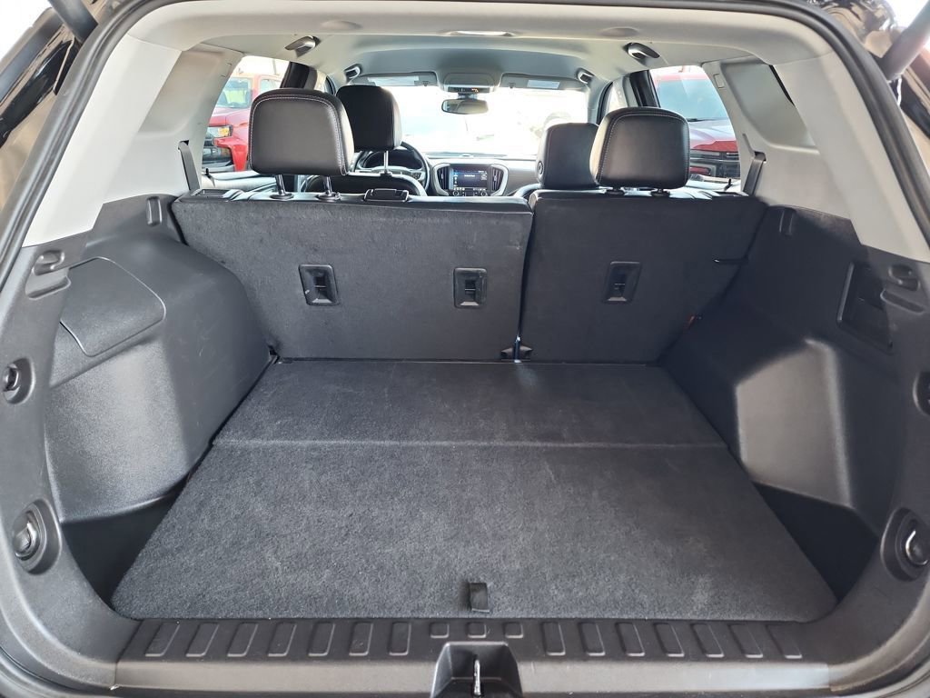 Certified 2024 GMC Terrain SLT image 40