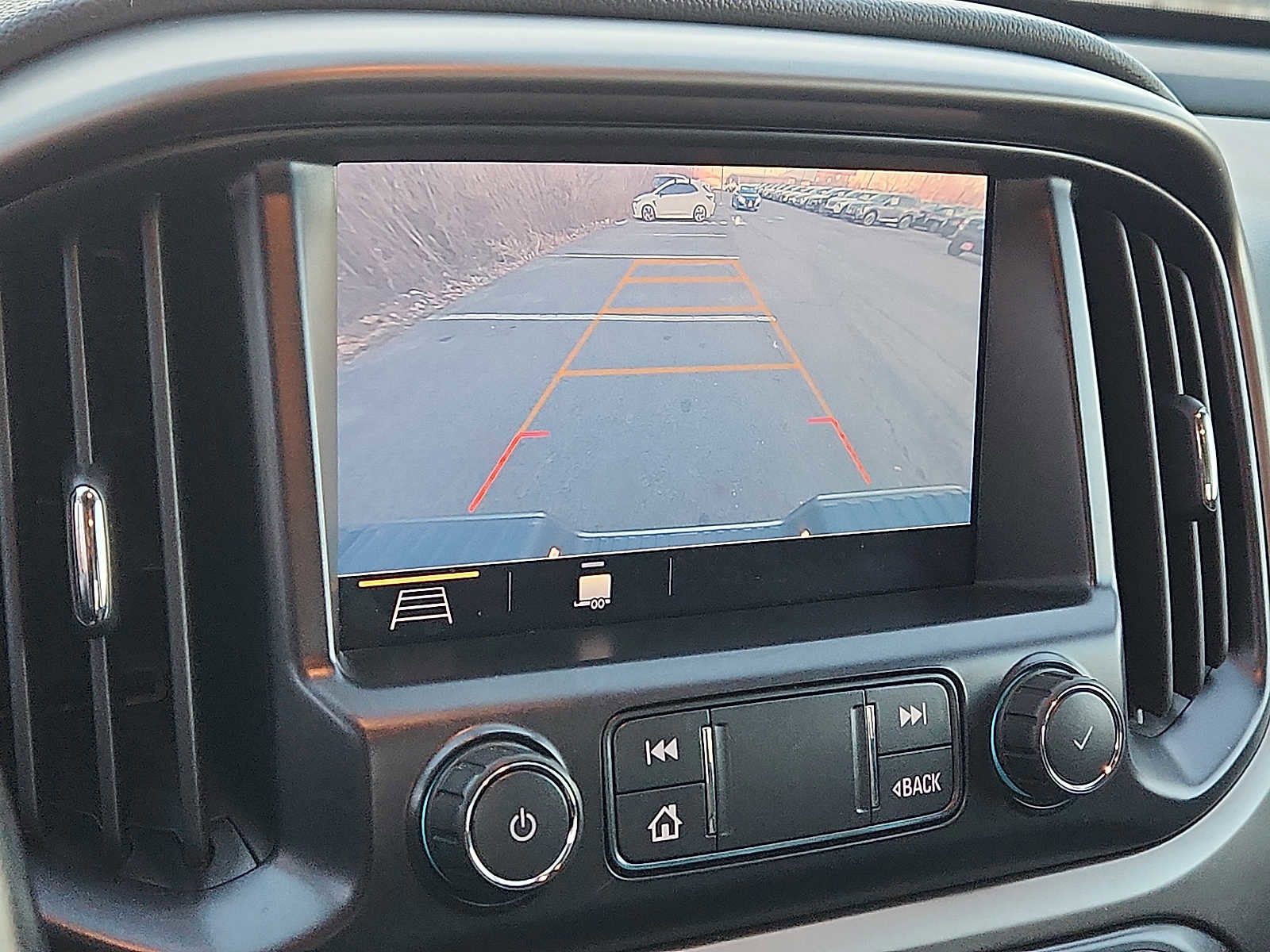 Used 2021 Chevrolet Colorado Z71 image 17