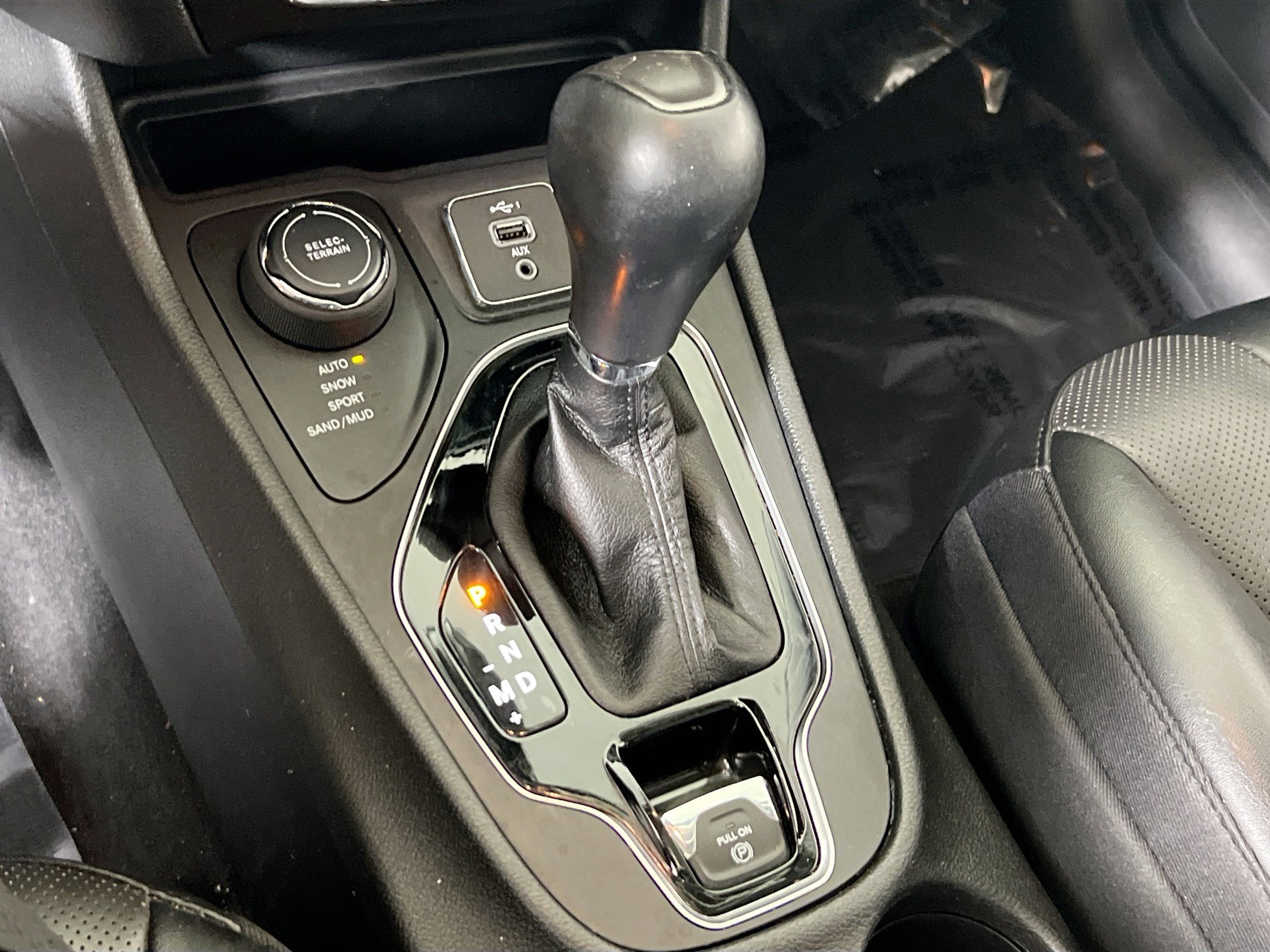 Used 2022 Jeep Cherokee Limited image 16