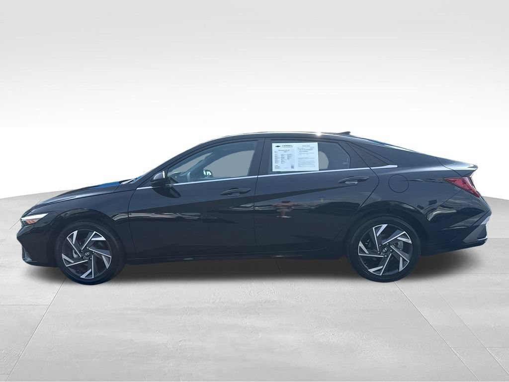Used 2024 Hyundai Elantra SEL w/ Convenience Package FWD video 2