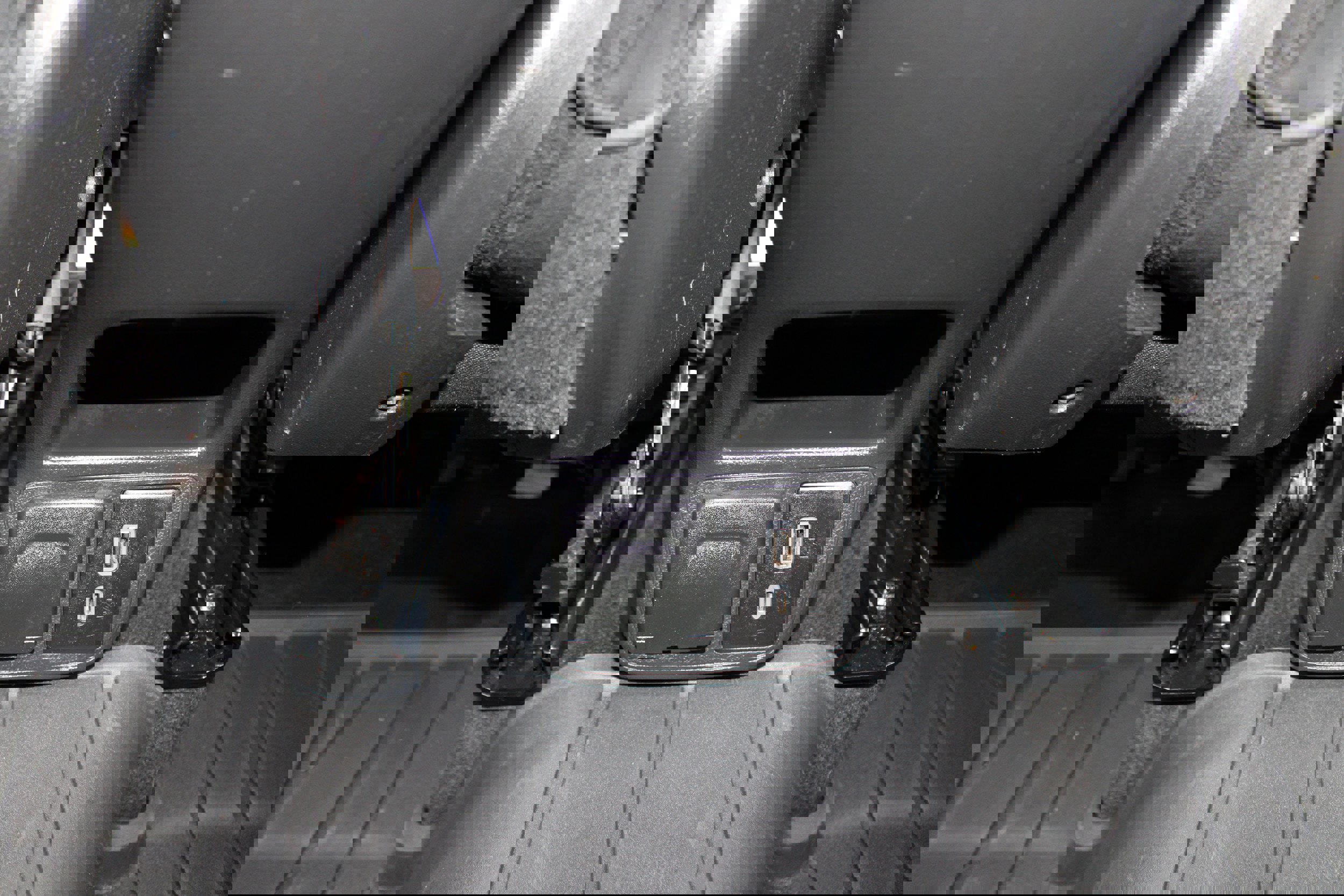 Used 2020 Buick Encore GX Essence w/ Experience Buick Package image 19