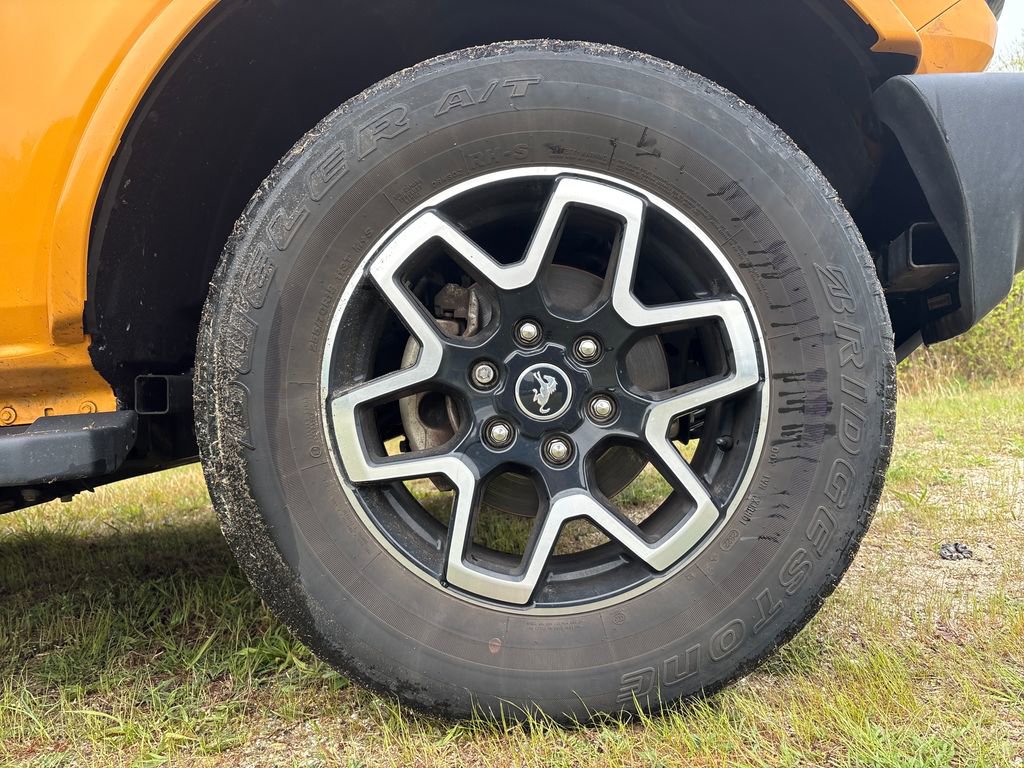Used 2022 Ford Bronco Outer Banks AWD/4WD image 12