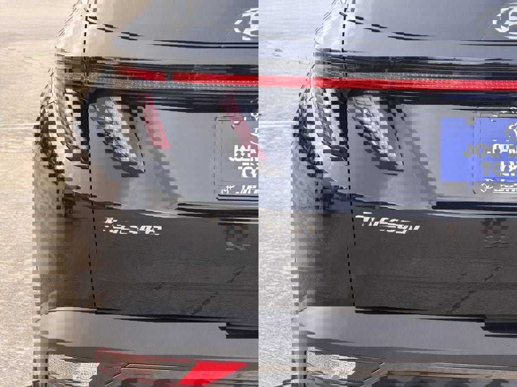 Used 2023 Hyundai Tucson Limited AWD/4WD image 10