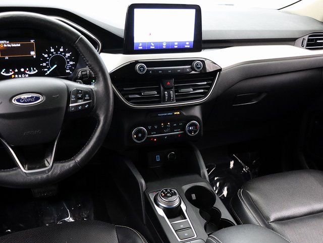 Used 2020 Ford Escape SEL image 15