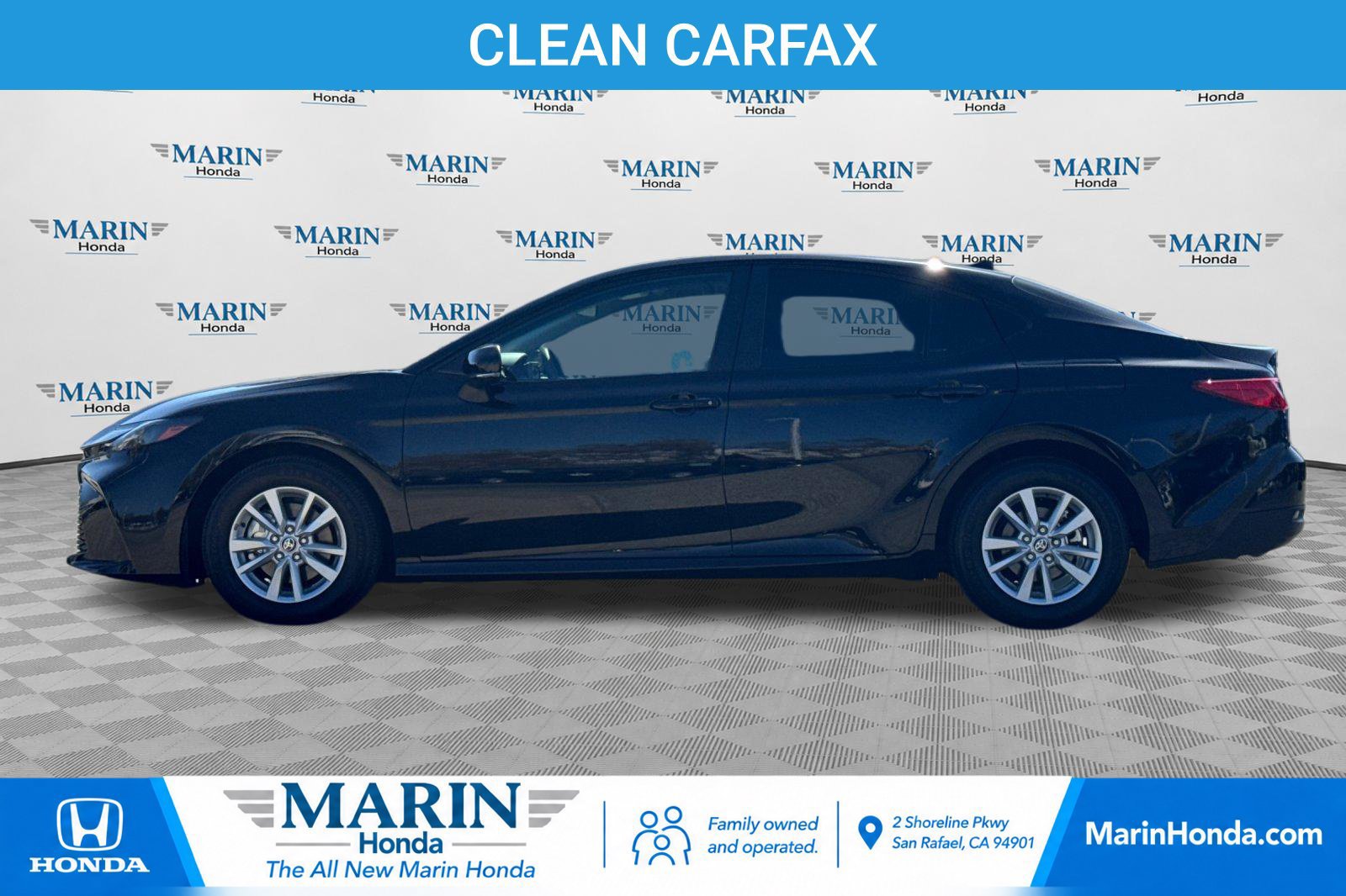 Used 2025 Toyota Camry LE FWD image 6