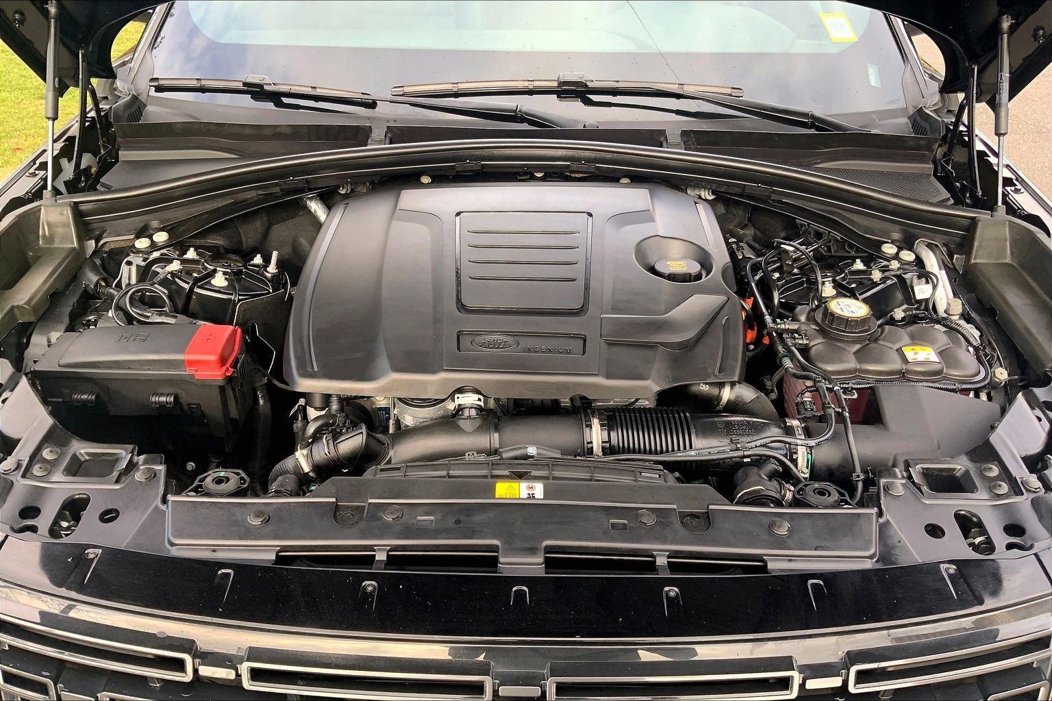 Used 2026 Land Rover Range Rover Velar Dynamic SE AWD/4WD image 29