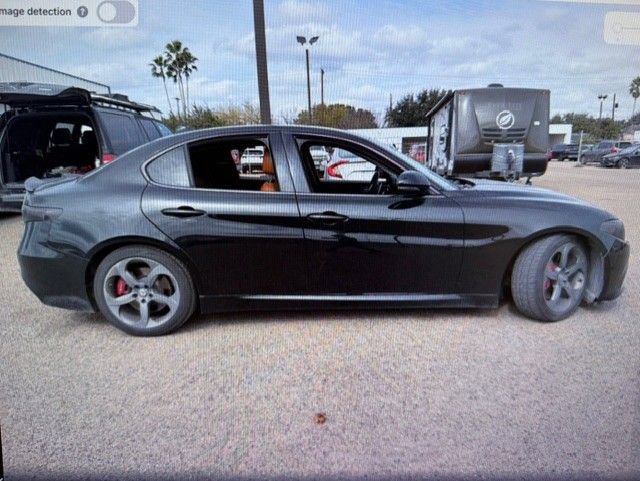 Used 2018 Alfa Romeo Giulia RWD image 3