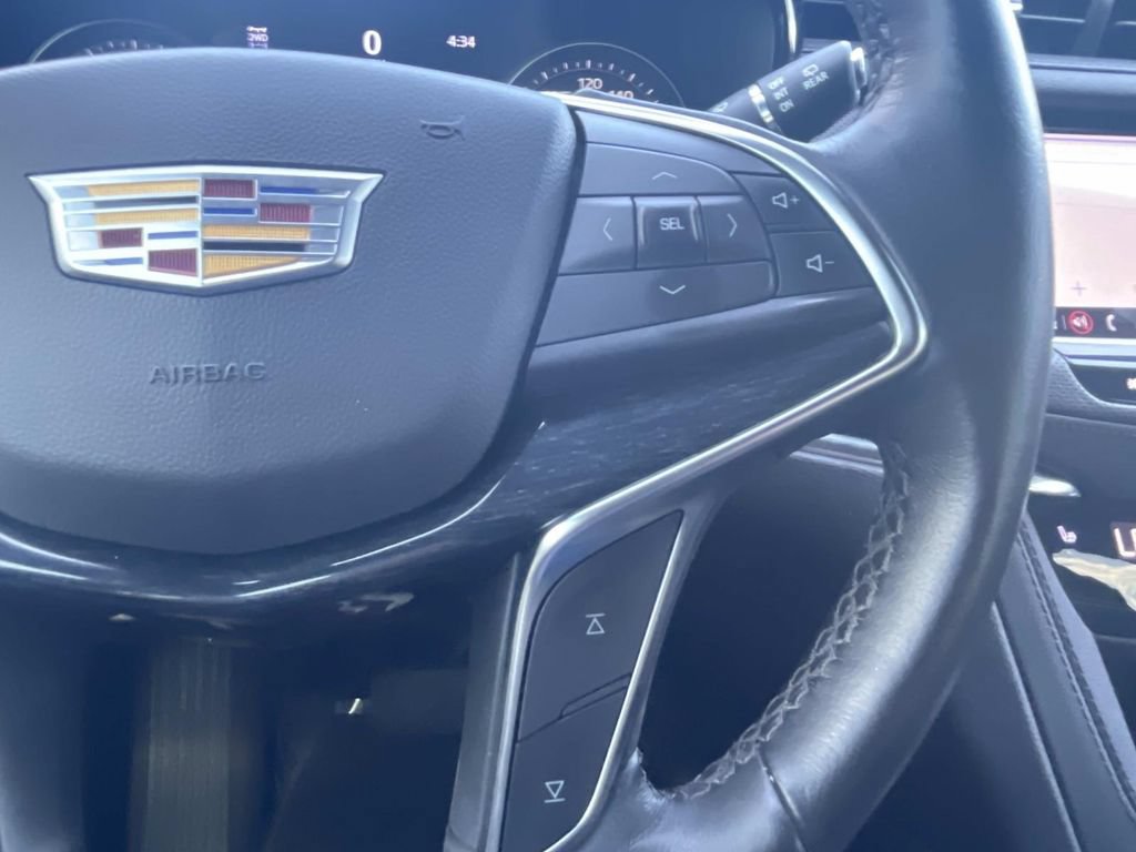 Used 2023 Cadillac XT5 Premium Luxury w/ Technology Package AWD/4WD image 25