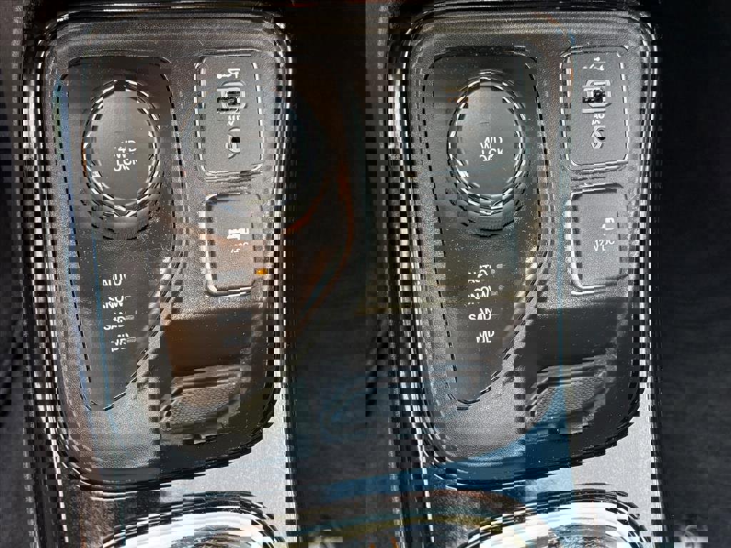 Used 2021 Jeep Compass Limited image 21