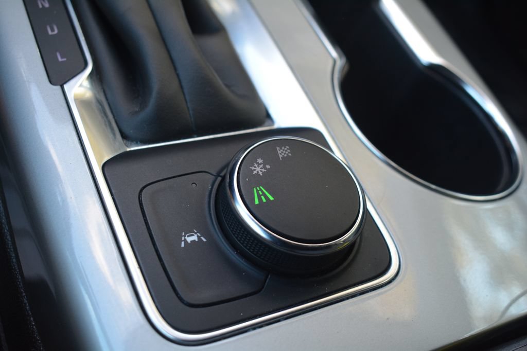 Used 2025 Chevrolet Blazer LT FWD image 17
