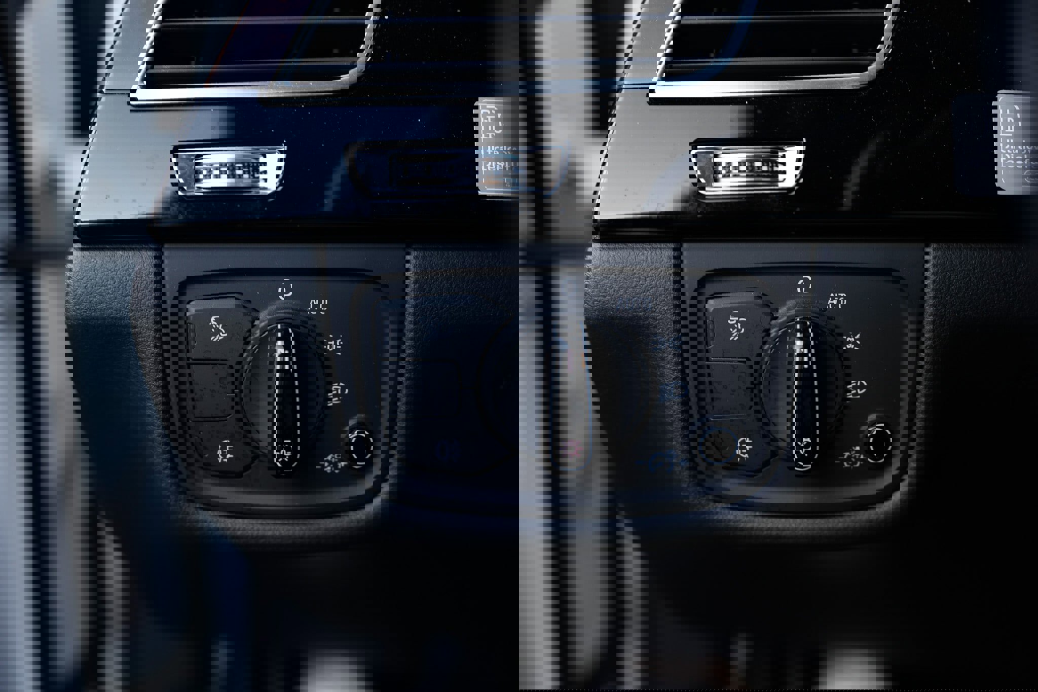 Used 2014 Audi A8 L TDI w/ Premium Package image 60