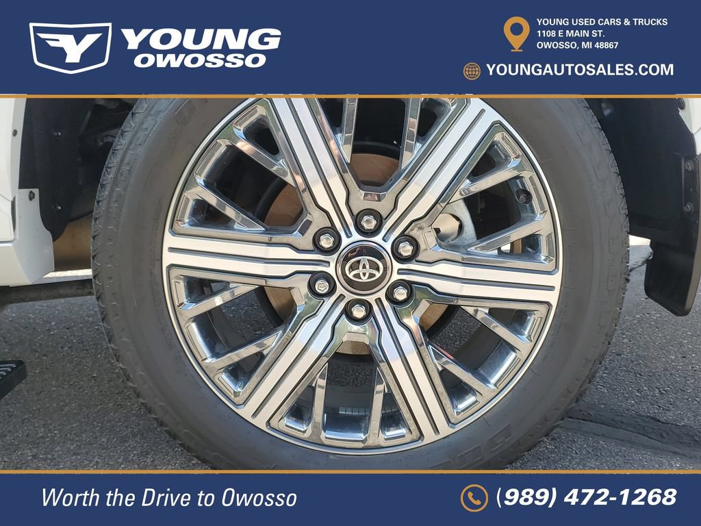 Used 2025 Toyota Sequoia Capstone AWD/4WD image 45