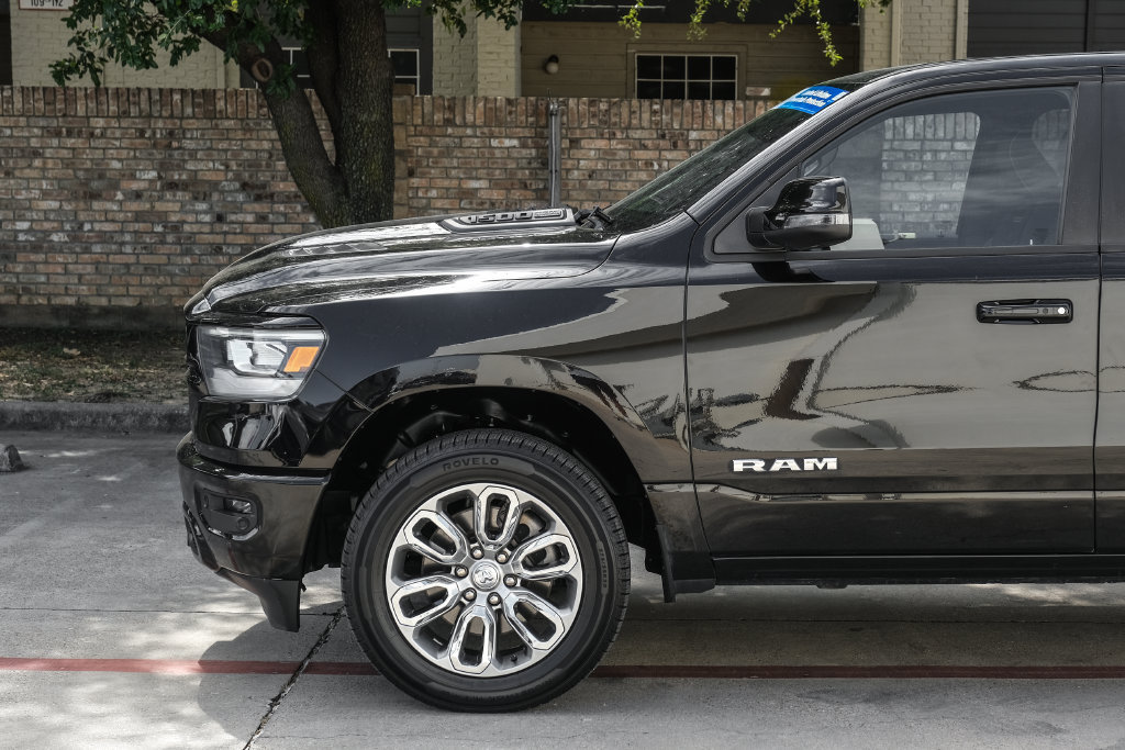 Used 2023 RAM 1500 Laramie AWD/4WD image 21