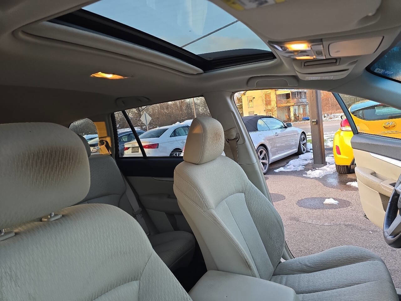 Used 2010 Subaru Outback 2.5i Premium image 23