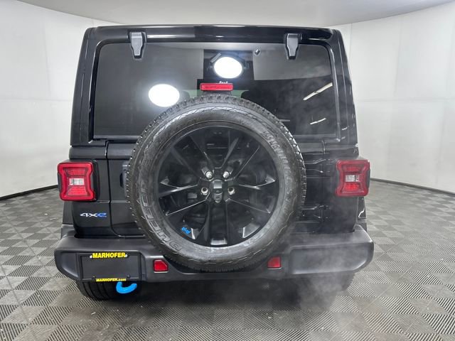 Used 2022 Jeep Wrangler Unlimited Sahara w/ Cold Weather Group image 4