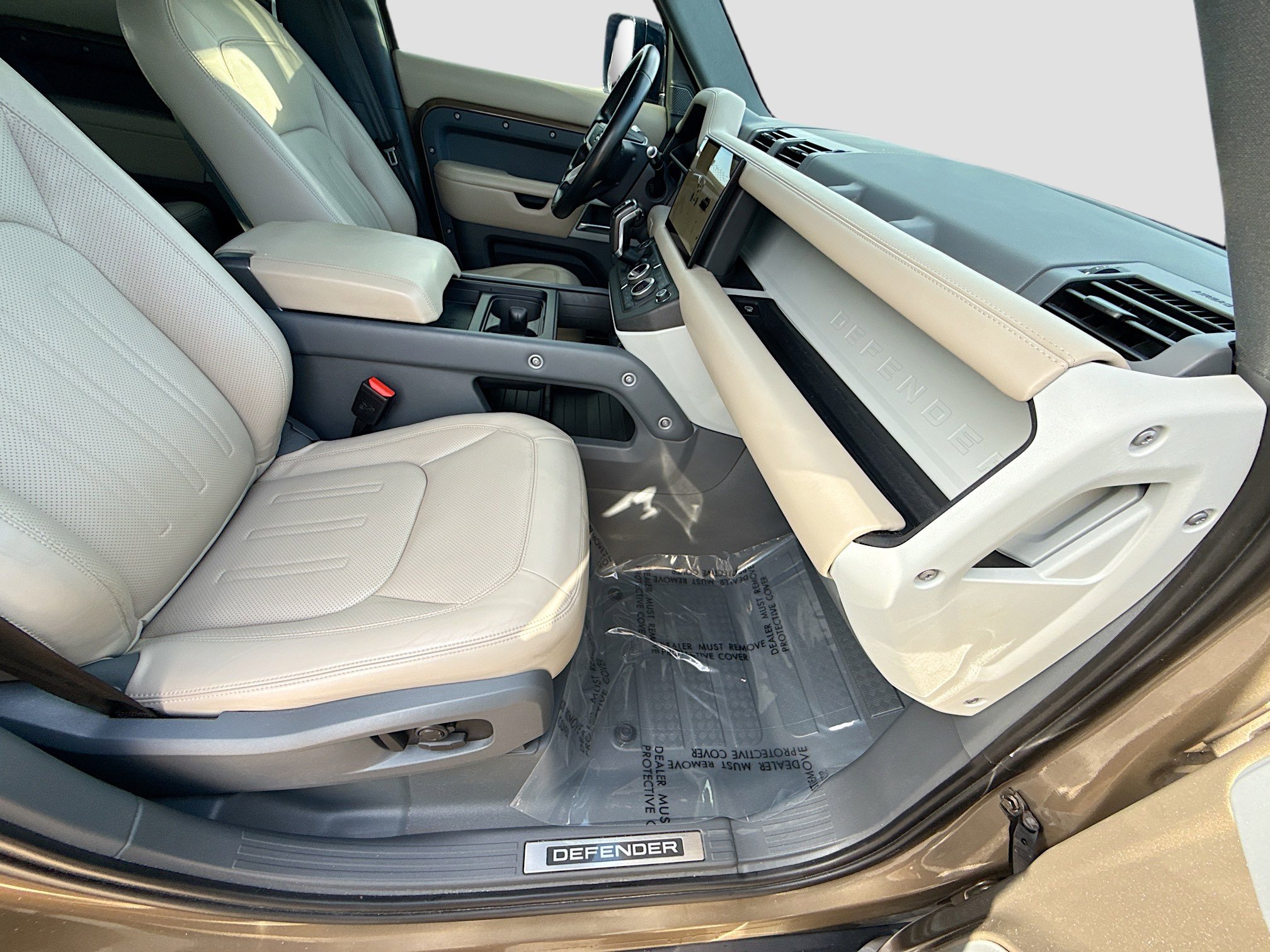 Certified 2022 Land Rover Defender 110 XS Edition image 15