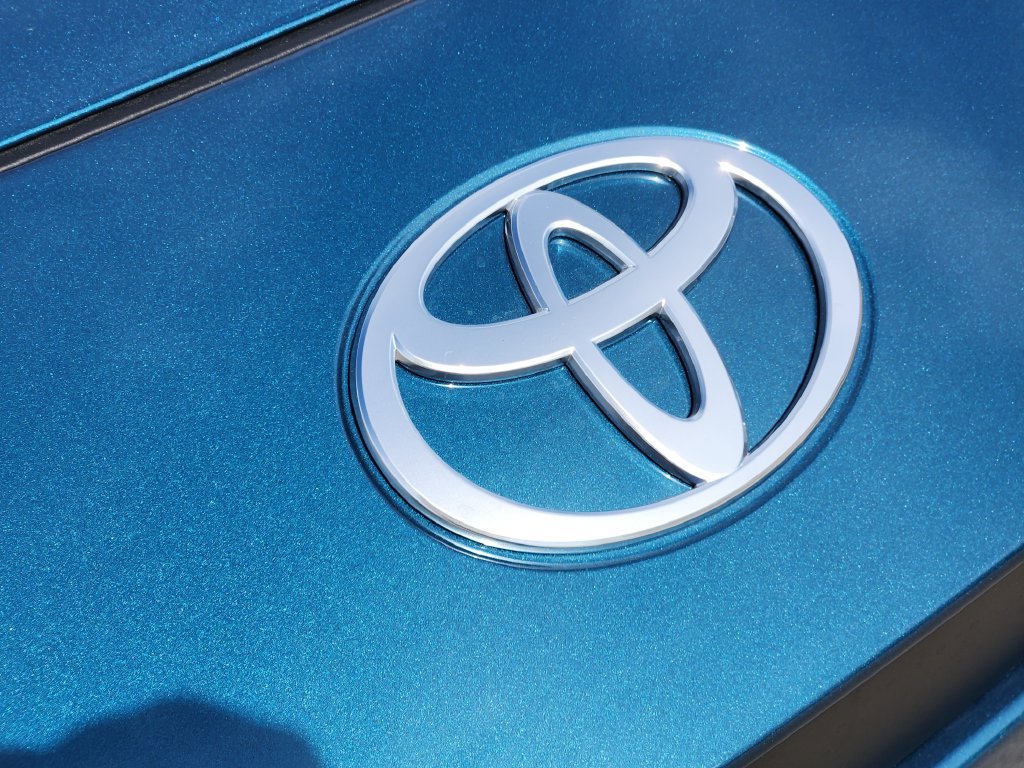 New 2026 Toyota Camry SE w/ Convenience Package FWD image 12