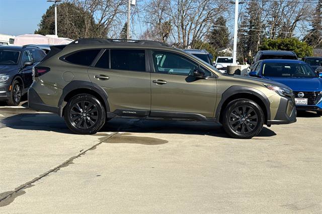 Used 2023 Subaru Outback Onyx Edition XT w/ Popular Package #2 image 2