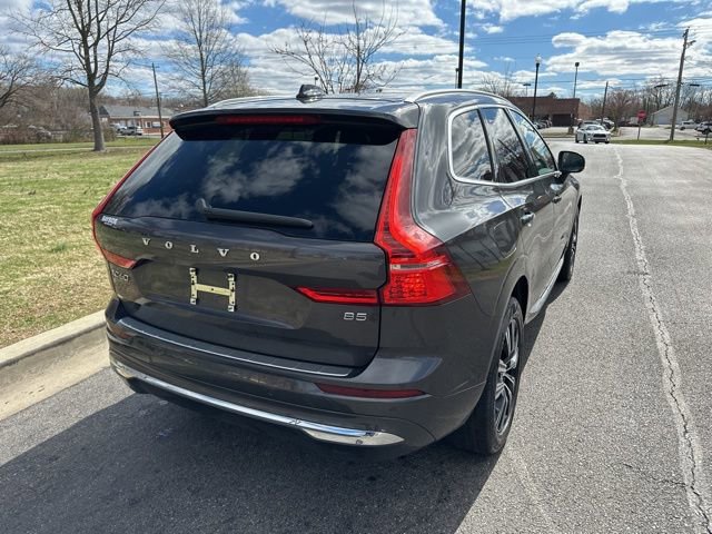 Used 2022 Volvo XC60 B5 Inscription FWD image 22
