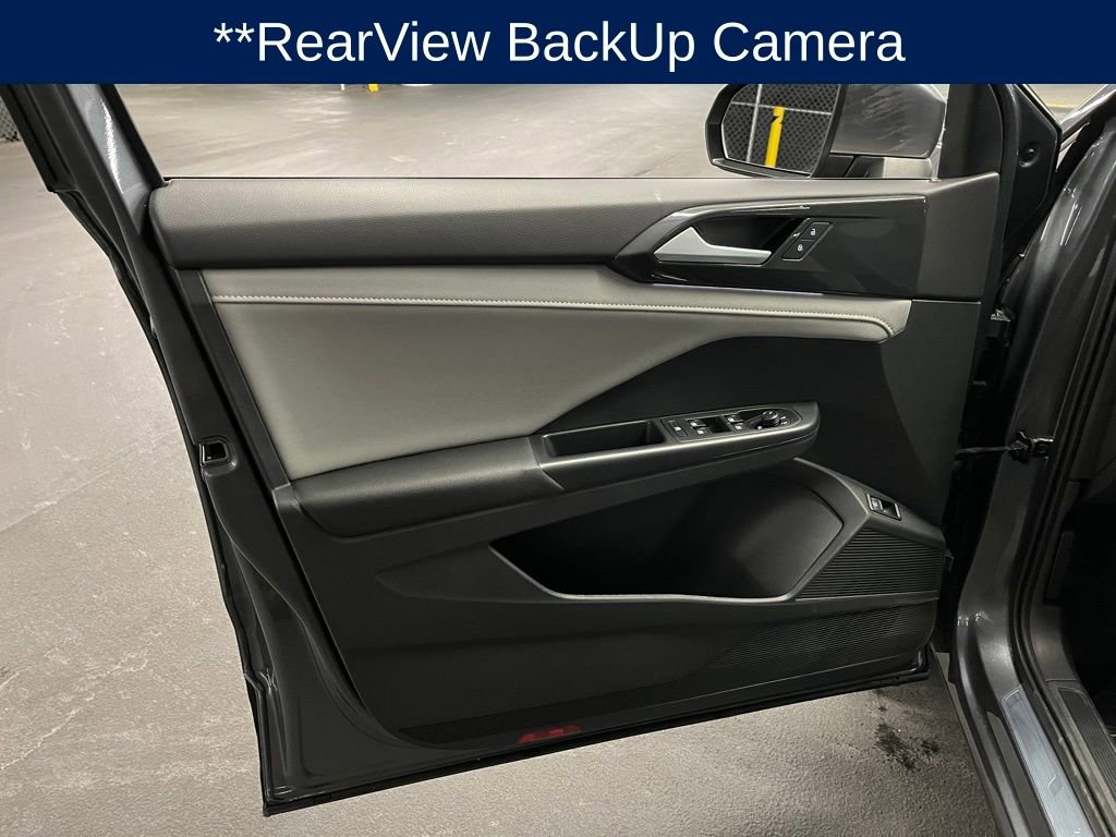 Used 2023 Volkswagen Taos SEL image 17