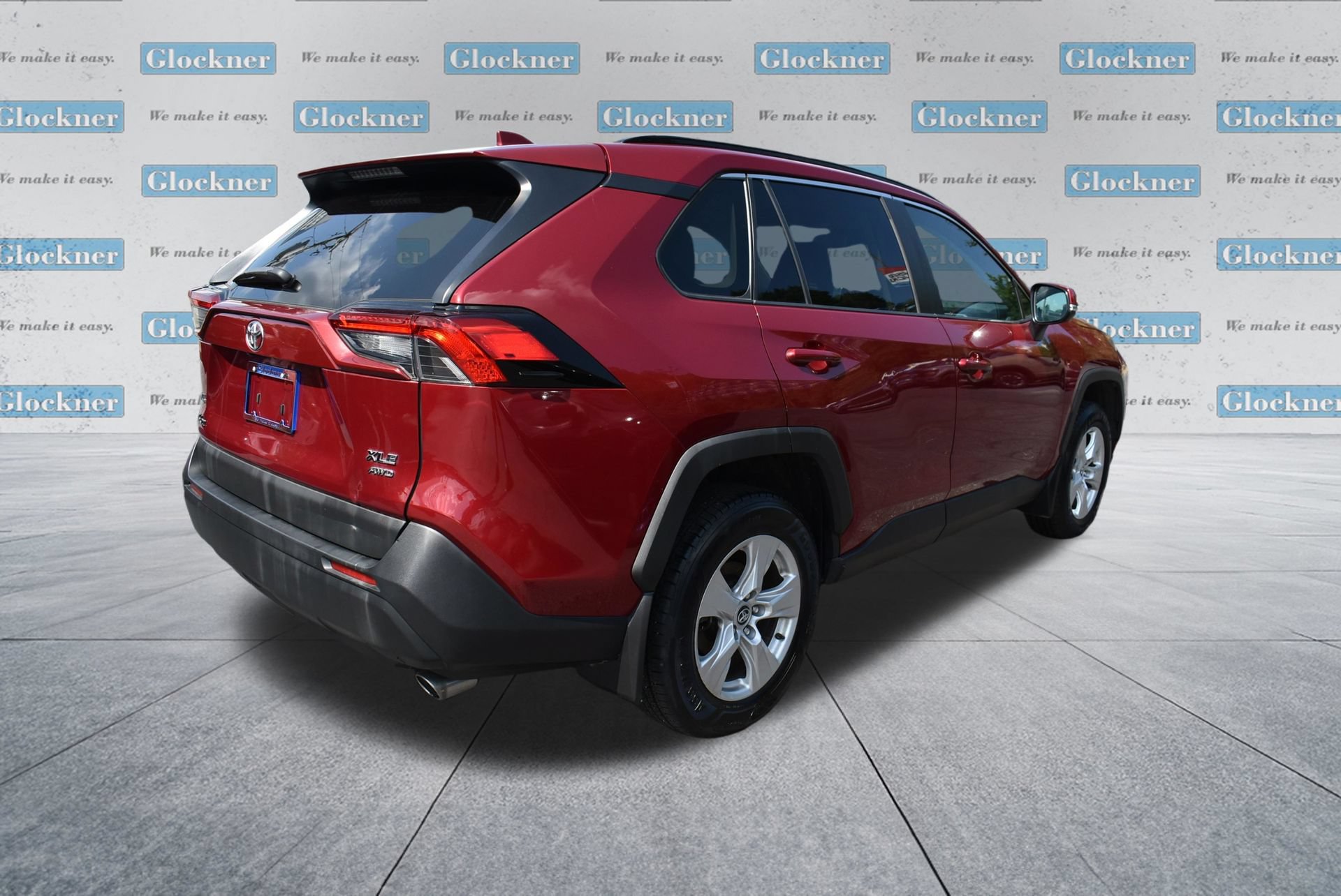 Used 2020 Toyota RAV4 XLE w/ Convenience Package AWD/4WD image 4