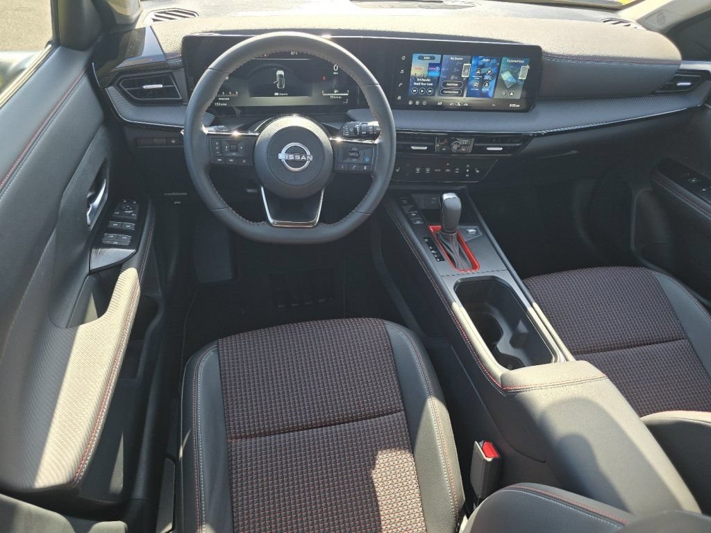 New 2026 Nissan Kicks SR w/ Cold Weather Package AWD/4WD image 16