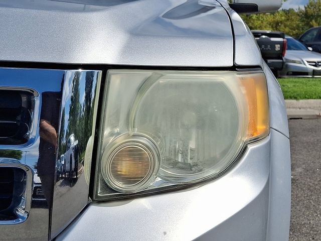 Used 2011 Ford Escape Limited w/ 302A Rapid Spec Order Code FWD image 9