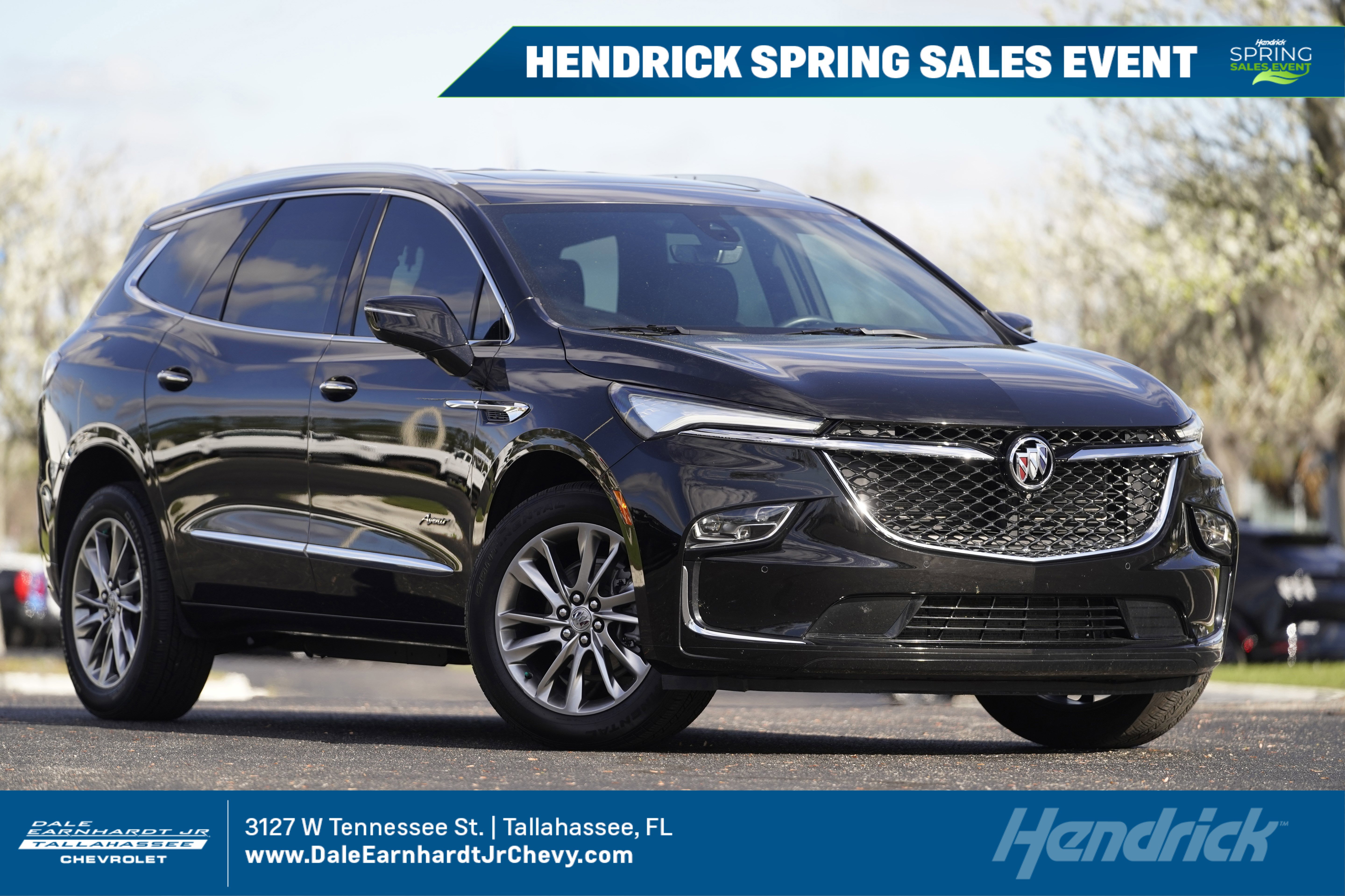 Used 2024 Buick Enclave Avenir w/ Avenir Technology Package image 1