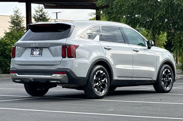 Certified 2024 Kia Sorento S w/ Panoramic Sunroof Package image 5