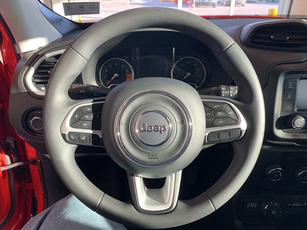 Used 2018 Jeep Renegade Sport w/ Power & Air Group image 4