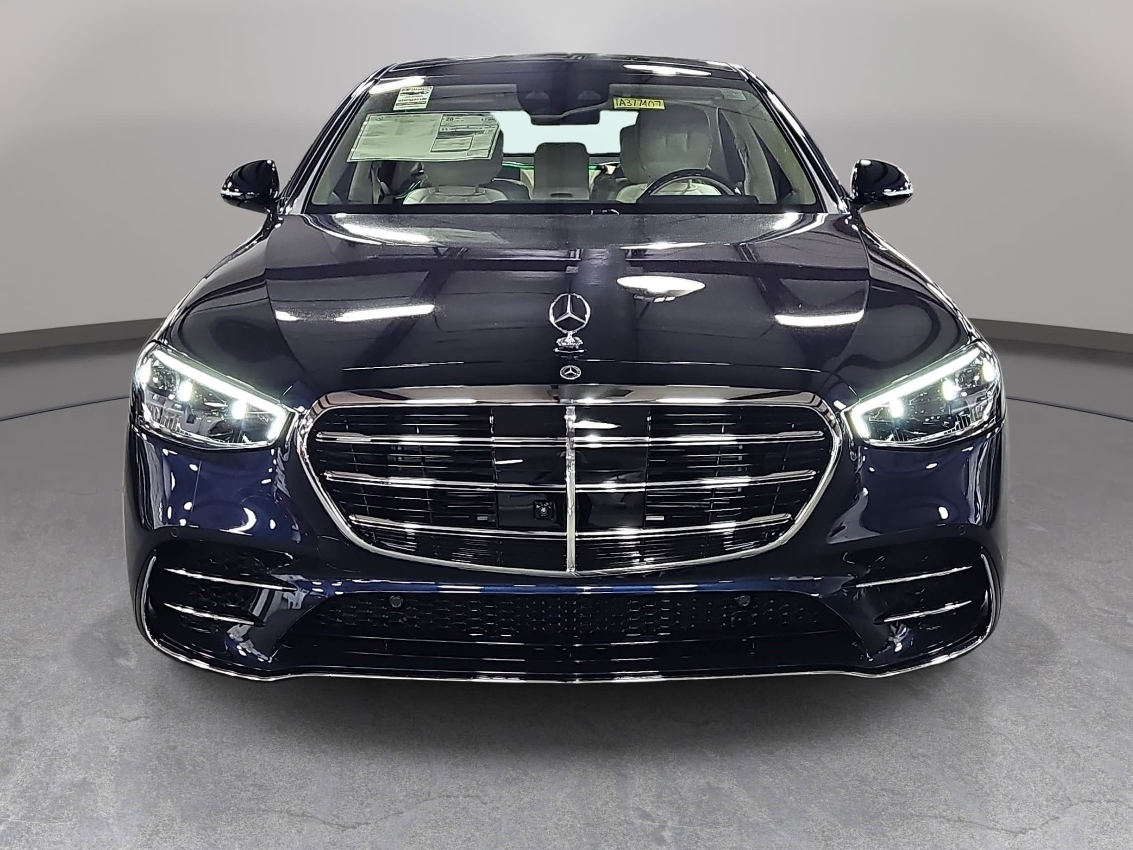 New 2026 Mercedes-Benz S 580 4MATIC Sedan image 2