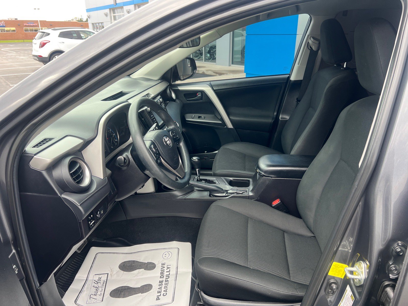 Used 2018 Toyota RAV4 LE w/ All Weather Liner Package FWD image 9