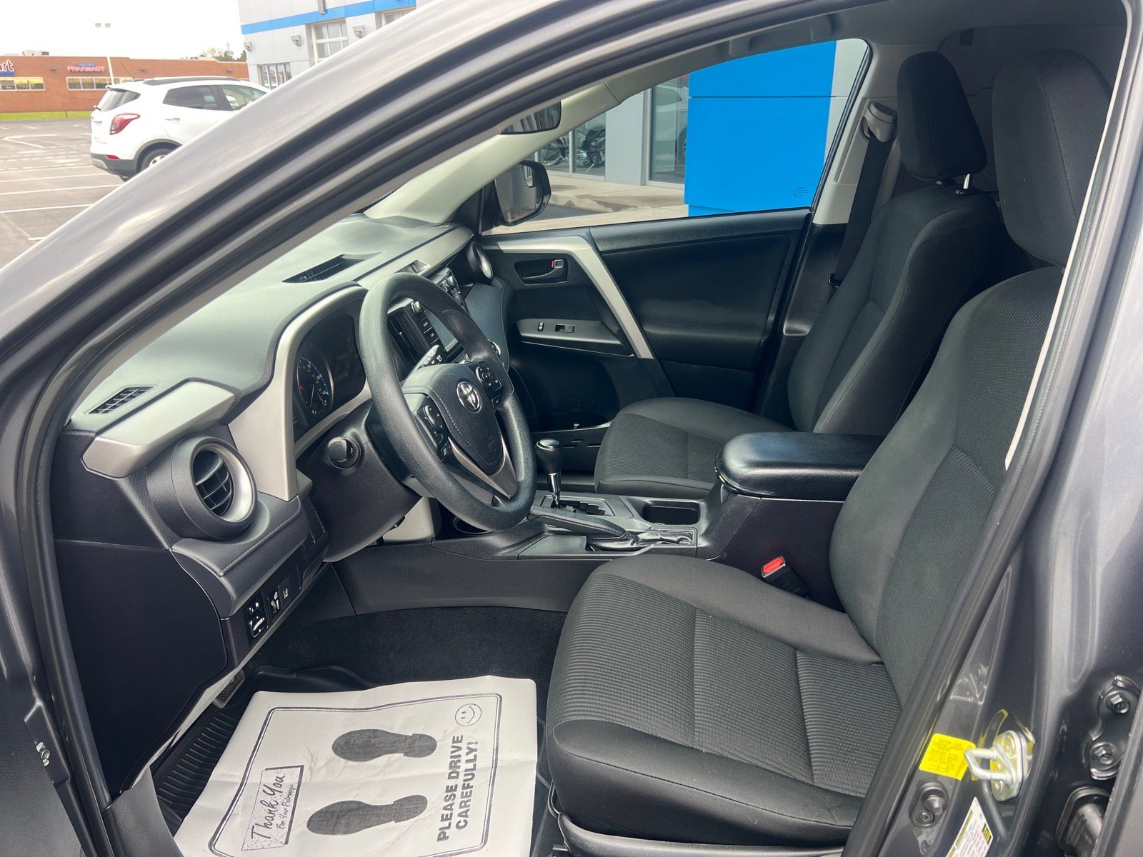 Used 2018 Toyota RAV4 LE w/ All Weather Liner Package FWD image 9