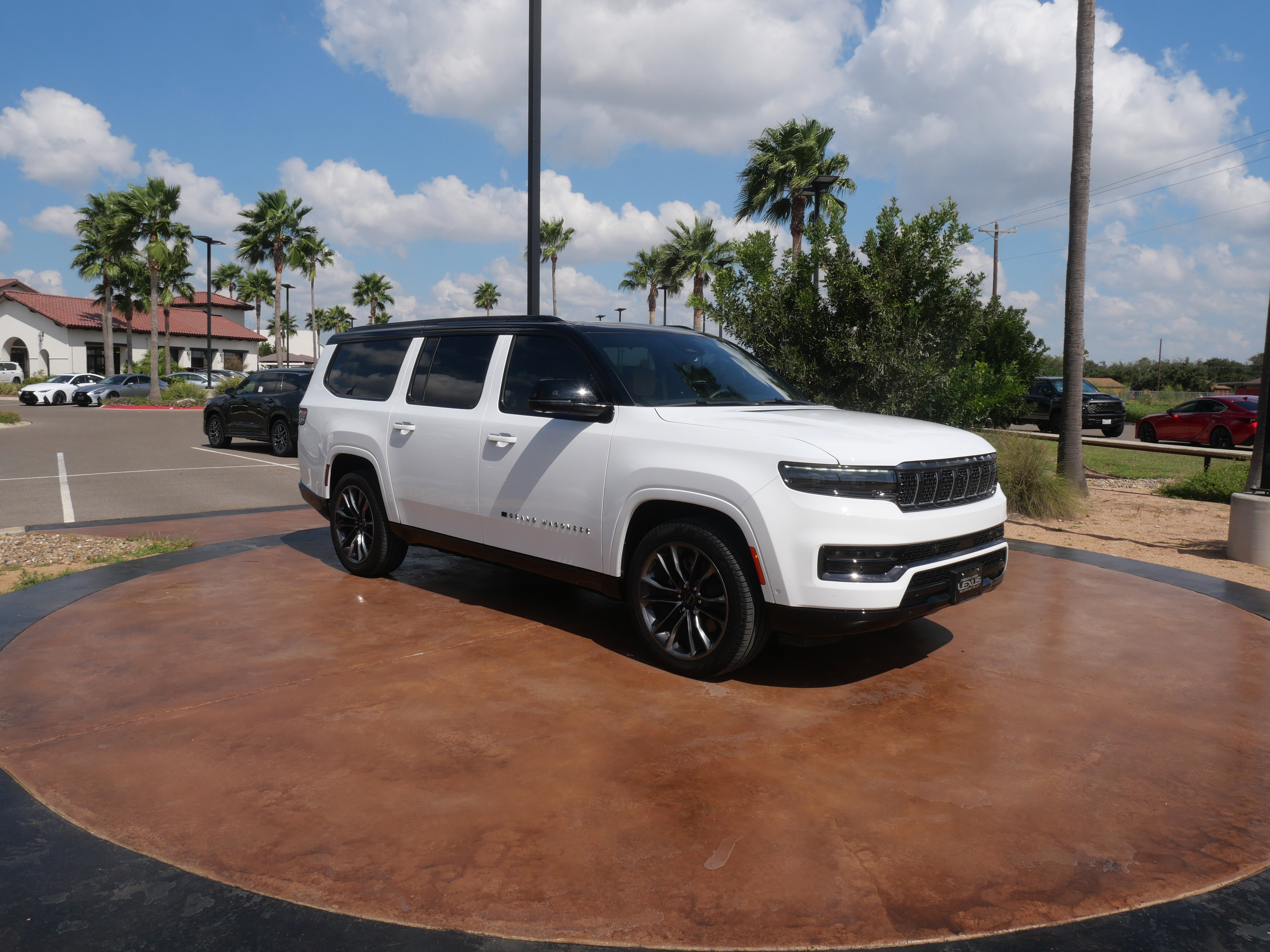 Used 2024 Jeep Grand Wagoneer L Series III w/ Quick Order Packagew 28T