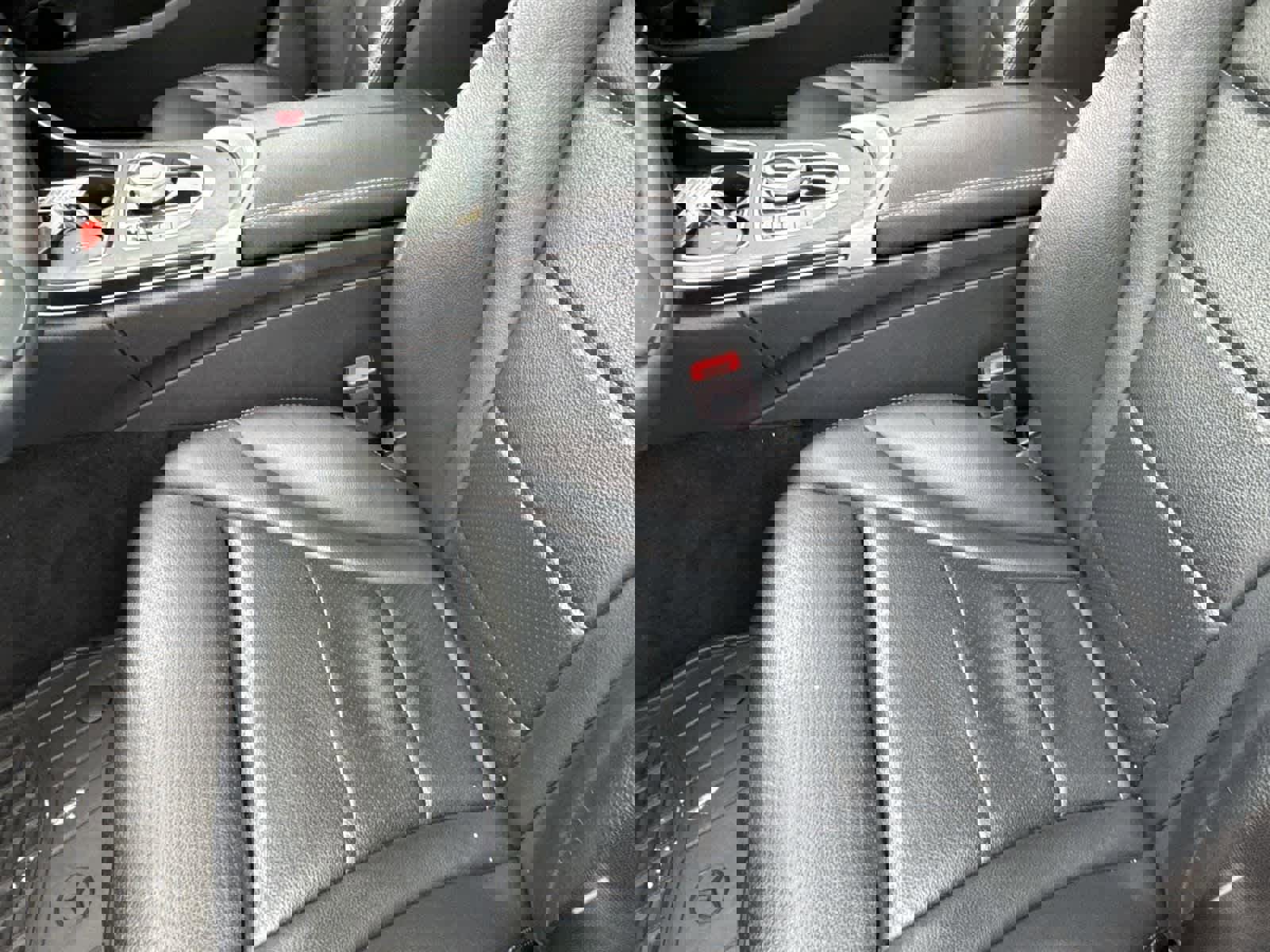 Used 2019 Mercedes-Benz C 300 4MATIC Sedan image 10